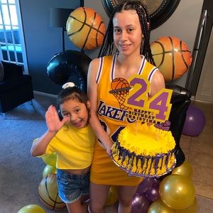 Meet your Posher, Xtina